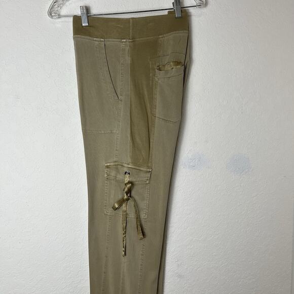 XCVI Cargo straight leg Pants, tan color, size L, pull on, elastic waistband - Picture 3 of 8